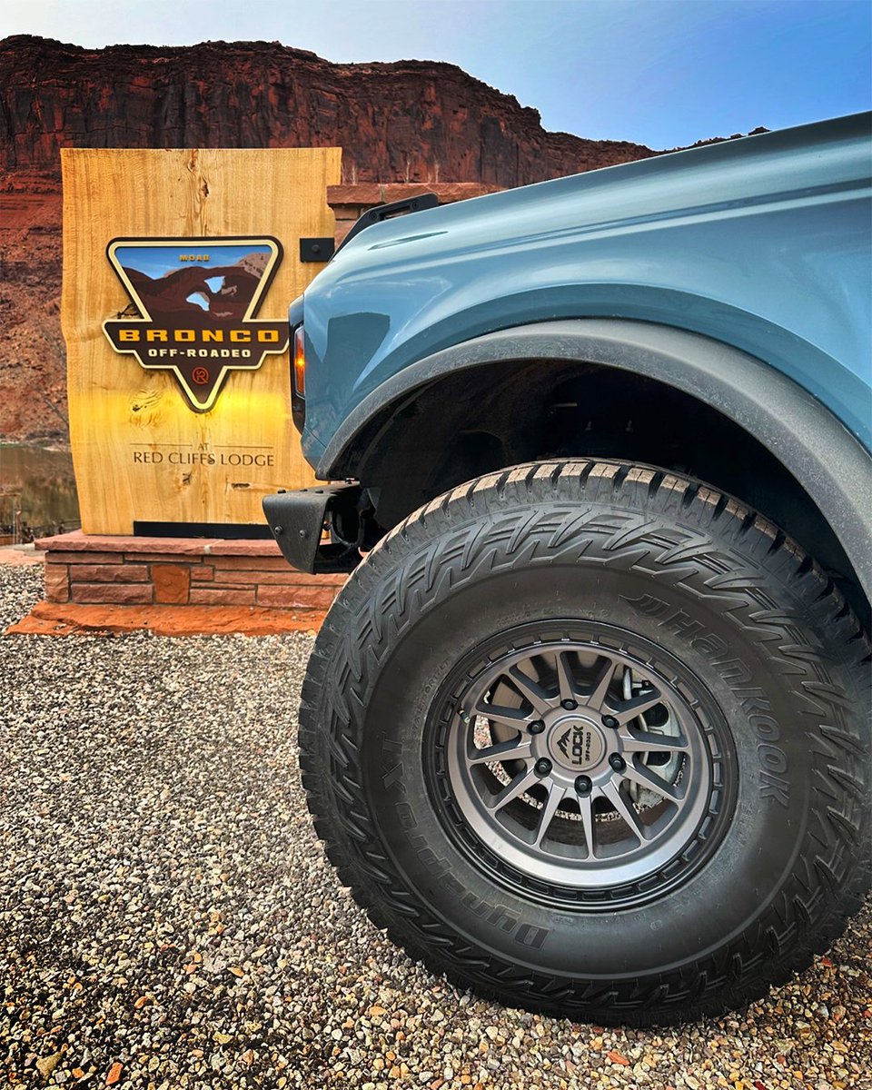 Leaving the winter blues at the bottom of the mountain. #HankookHighlight #Dynapro #HankookTire 📸: Chuck Y.