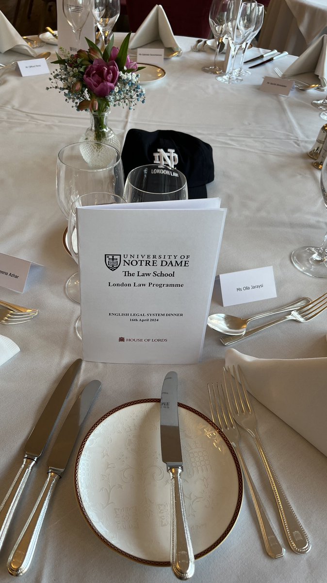 NDLawGlobal's tweet photo. The London Law Programme students had dinner @UKHouseofLords and heard from @NigelEvans and HHJ Karu.  It was a truely inspirational evening #NDLondonlaw @NDLaw @uNDLondon @NotreDameGlobal https://t.co/1iqoAigF9R