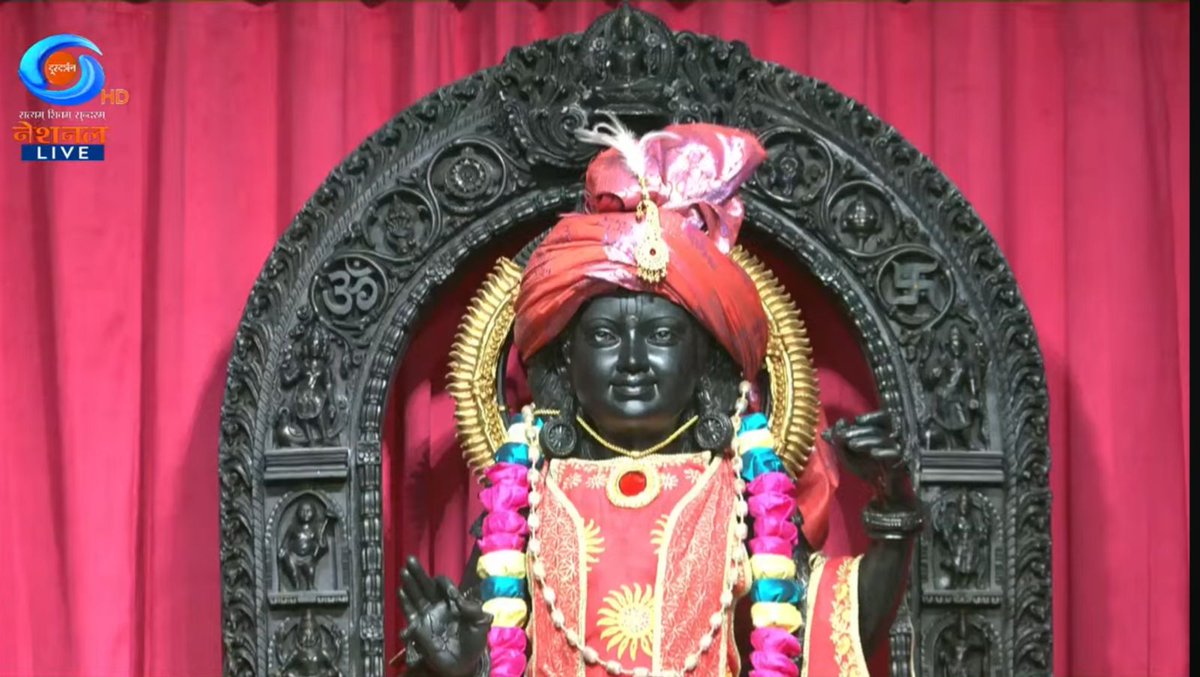 DDNational's tweet photo. जेहि पर कृपा करहिं जनु जानी। कबि उर अजिर नचावहिं बानी॥

रामलला के जन्मोत्सव पर करें प्रभु के अलौकिक दर्शन। 

#RamNavmi #RamotsavWithDD