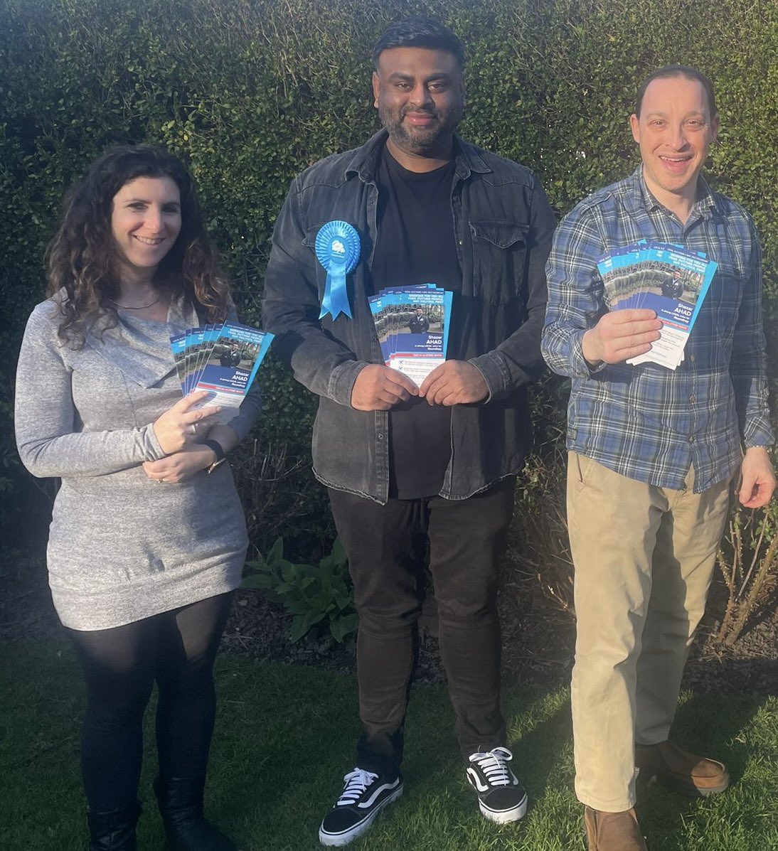 Good session this evening continuing our #Roundhay Candidate Shazar Ahad’s targeted campaign to be councillor for Roundhay in this years #Leeds local elections.