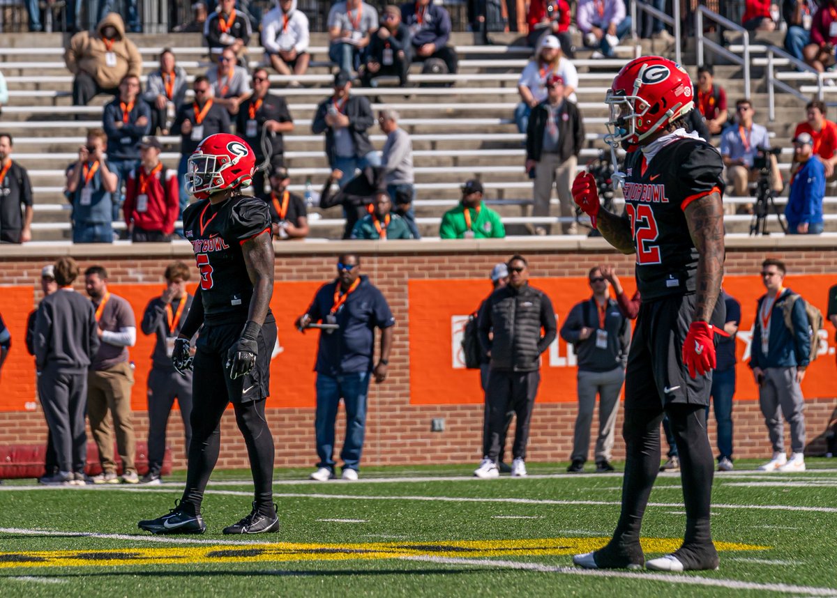 Few DBs helped themselves more during this year's pre-draft process than @GeorgiaFootball teammates & @seniorbowl alums Javon Bullard & Tykee Smith.

Both guys are true competitors & ballers.

Wideouts on @seniorbowl American squad voted Bullard 'DB of Week' and then he ran 4.47…