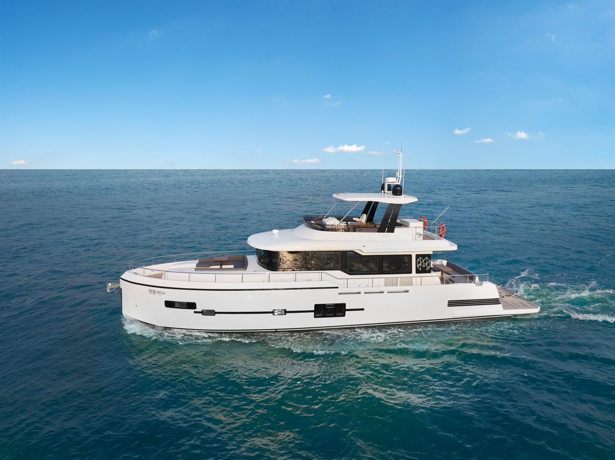 HeyseaYachts's tweet photo. Heysea delivers the First zoom 58 out of China. Massive congratulations on an awesome yacht.
Prices are super competitive and the vessel is a direct option to the Azimut Magellano or the Sirena yacht  also available in a 76

#club54 # zoom58 #partyboat #newyacht https://t.co/HYd6skMR8g