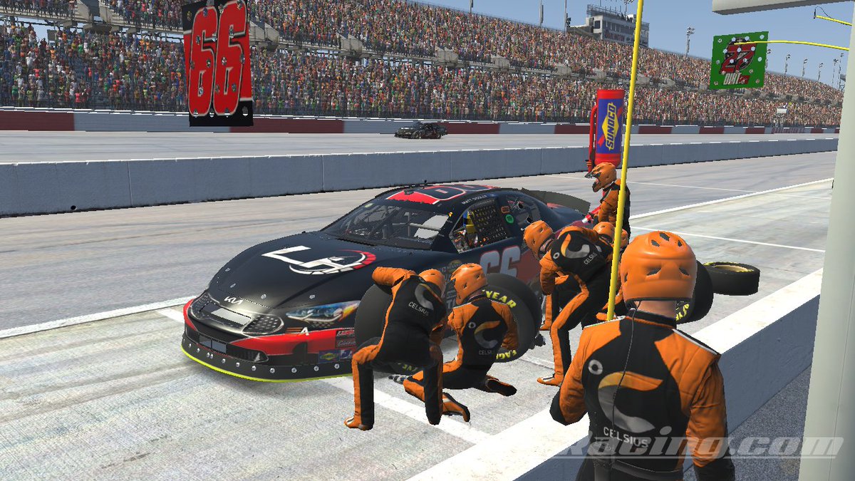 Good bounce back for @msisoler1531 & the #66 @LilHooper1017  Designs team in last night's ASRC Gen 4 race @ Darlington. Starting P9, Matt used tire strategy to rally from early contact w/a lapped car to get as high as P3 before dropping a place in the final laps to take P4.