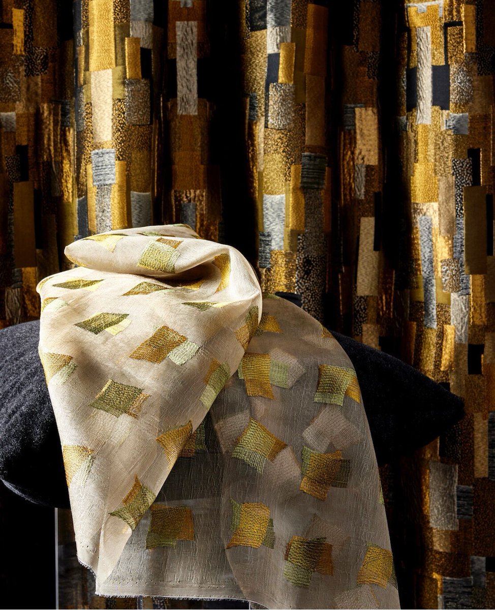Experience opulence redefined with Gold Standard: where Jacquard weaving transforms gold, silver, and black yarns into a mesmerizing multidimensional geometric pattern.

Donghia IV.