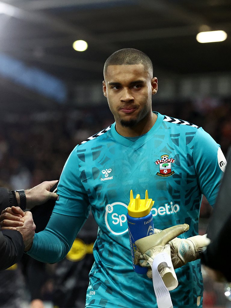 Southampton FC tweet media