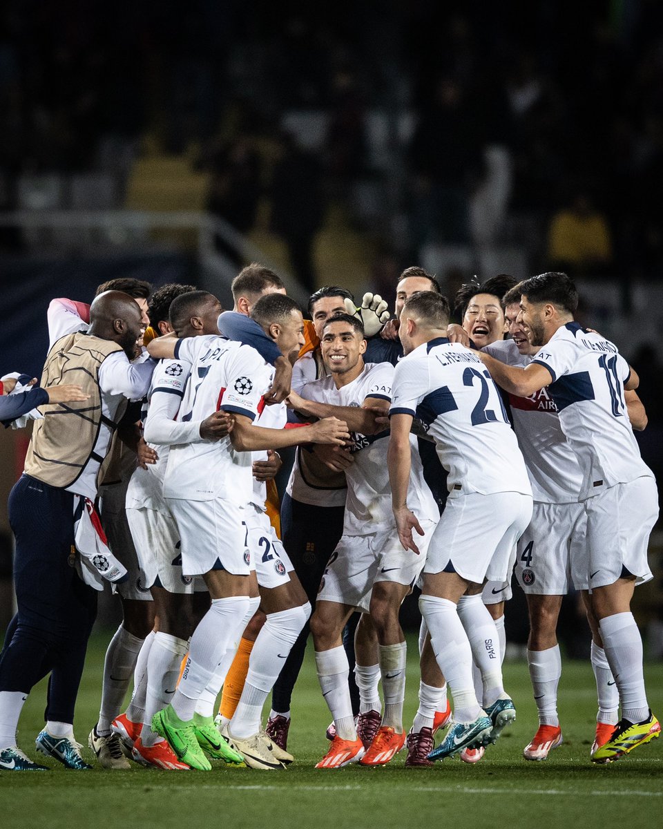AchrafHakimi's tweet photo. Semi-finalists ✨

ALLEZ PARIS 🔴🔵 https://t.co/NTZ8fhxXMD