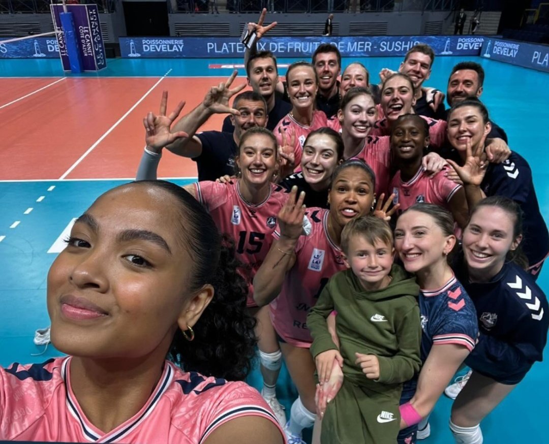 JMoragon9's tweet photo. Otra final para @cesarernandez ‼️🤯

🇨🇵 El @neptunesnantes se ha metido en la final de la LNV de Francia y ya espera rival.

Esta temporada...

🥈🇪🇺 CEV Challenge Cup
🏆🇨🇵 Copa de Francia
❓🇨🇵 Liga de Francia

¡Cualquiera diría que es su primera temporada como primer entrenador! https://t.co/aGUzsoPCG4