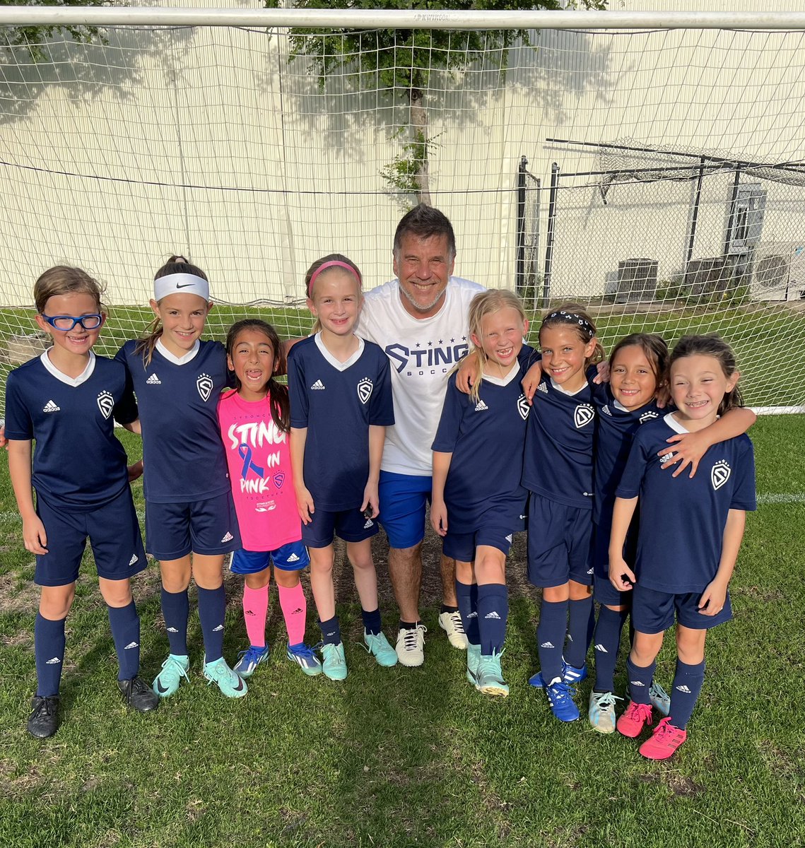 Thank you Coach Tatu for helping us with our ball striking tonight. We learned a lot and had a blast! #StingBagwell2016 @StingSoccerClub @CoachTatu