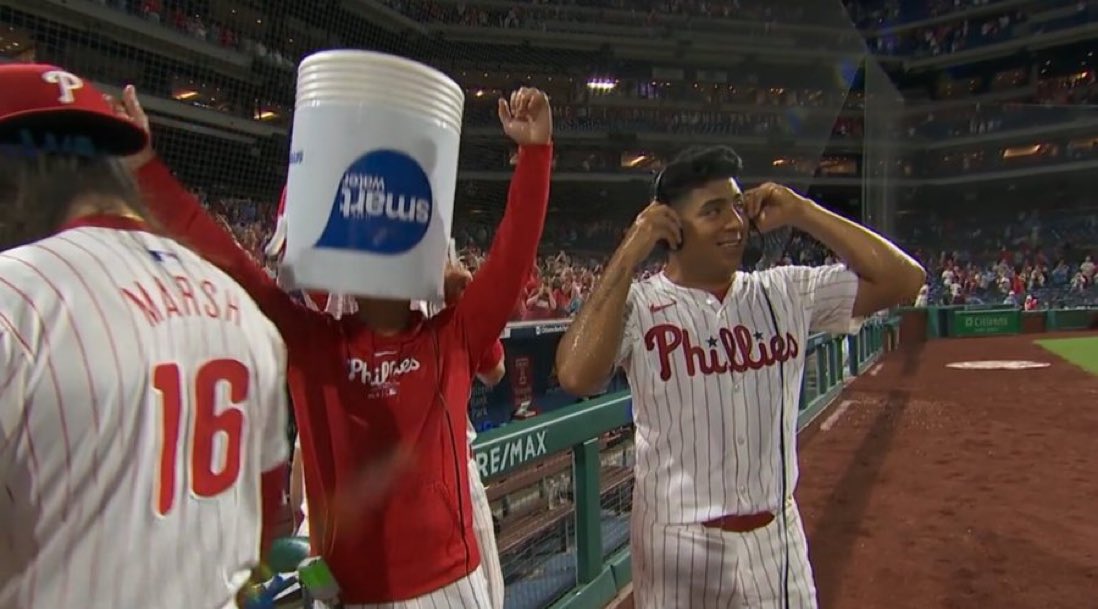 I LOVE THE PHILLIES SO MUCH 🥹