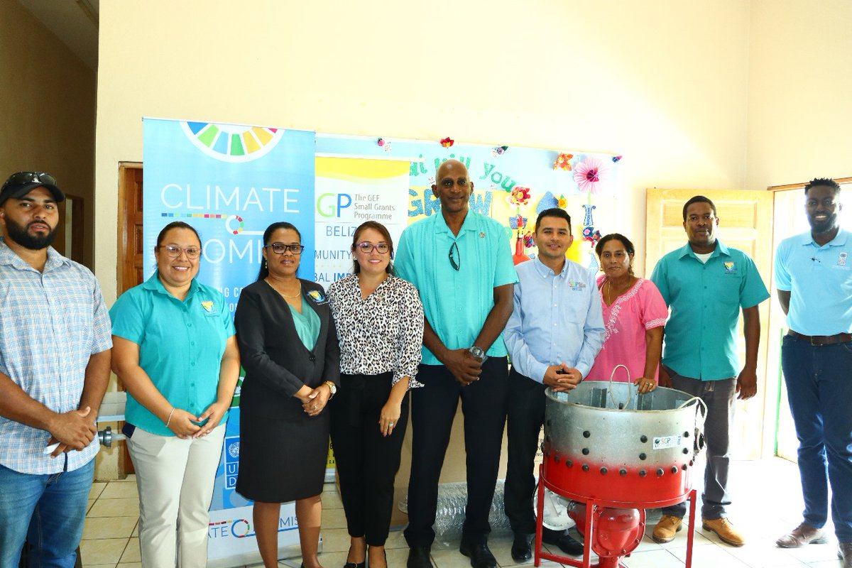 Through our #ClimatePromise project in collab with Belize Enterprise for Sustainable Technology, we donated poultry farming equipment to the Western Region Youth Training Institute focusing on a Green Technology Pilot that targets enterprises led by women & youth. #UNDPinBelize