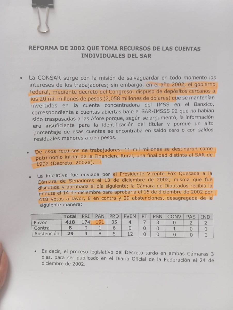 alvaro_delgado's tweet photo. El ladrón del ahorro de los trabajadores es @VicenteFoxQue, quien en 2002 se apropió de 20 mil millones de pesos, apoyado por el PRIAN: https://t.co/d6A2Oj53SJ
