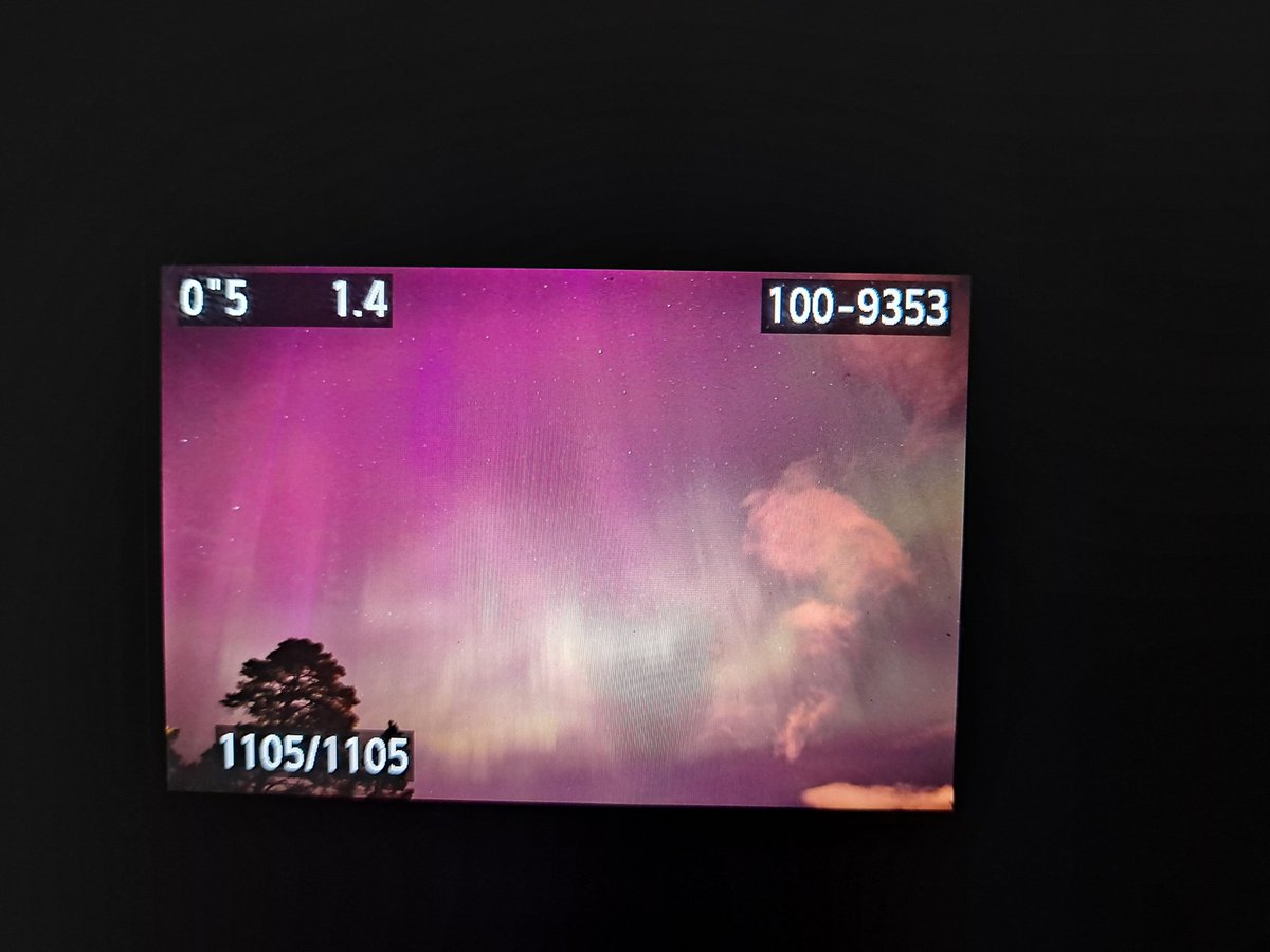 Well, round 2 for Bergen! Quite unexpected considering the weather just an hour ago 😅 #aurora #northernlights @TamithaSkov @chunder10