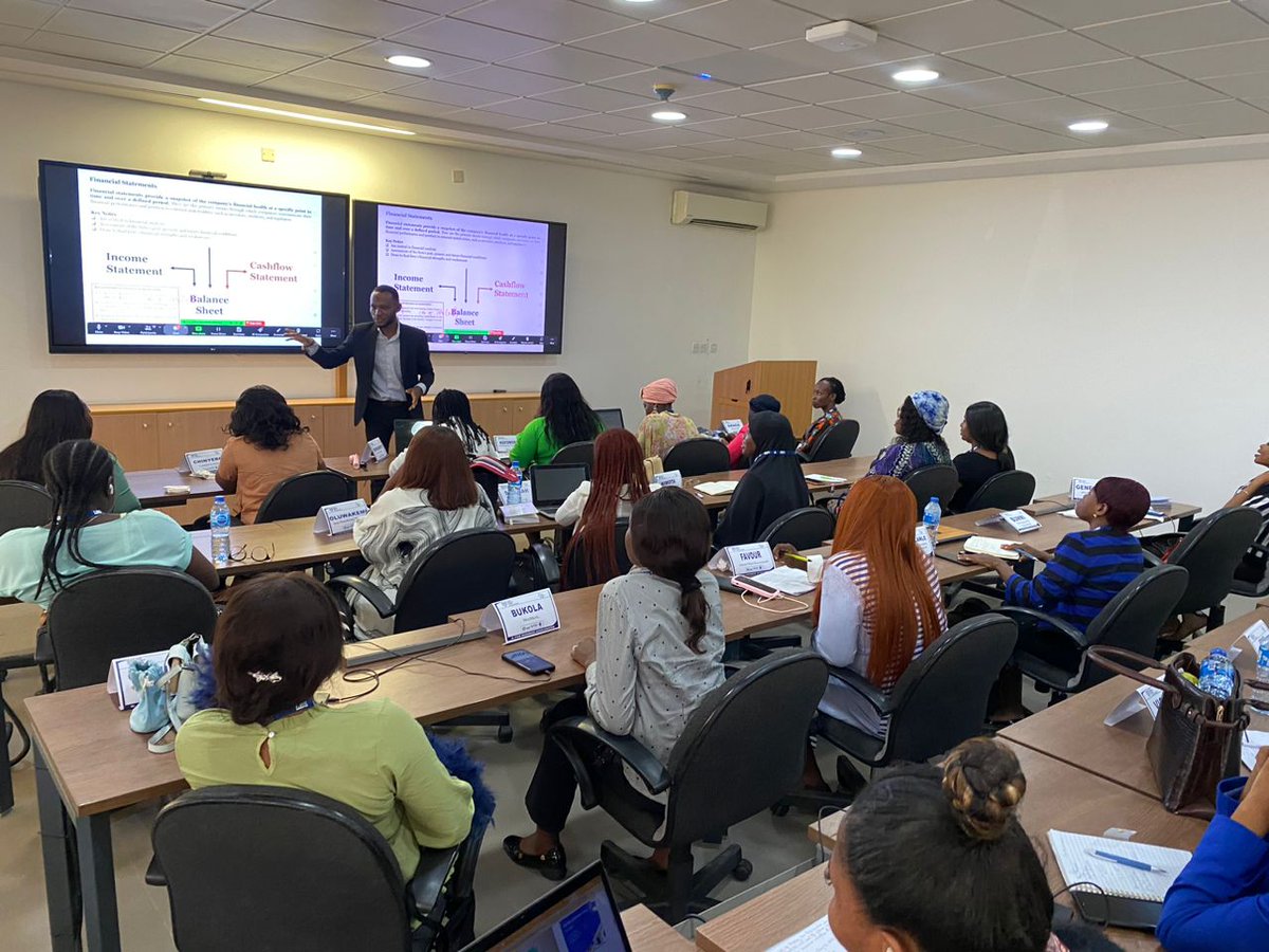 Earlier today, we facilitated a Finance training for cleantech startups at the Lagos Business School #LBS. Trust us to deliver on training in any field or topic in Finance & Economics for your company. You can always talk to us at info@giftedanalysts.com