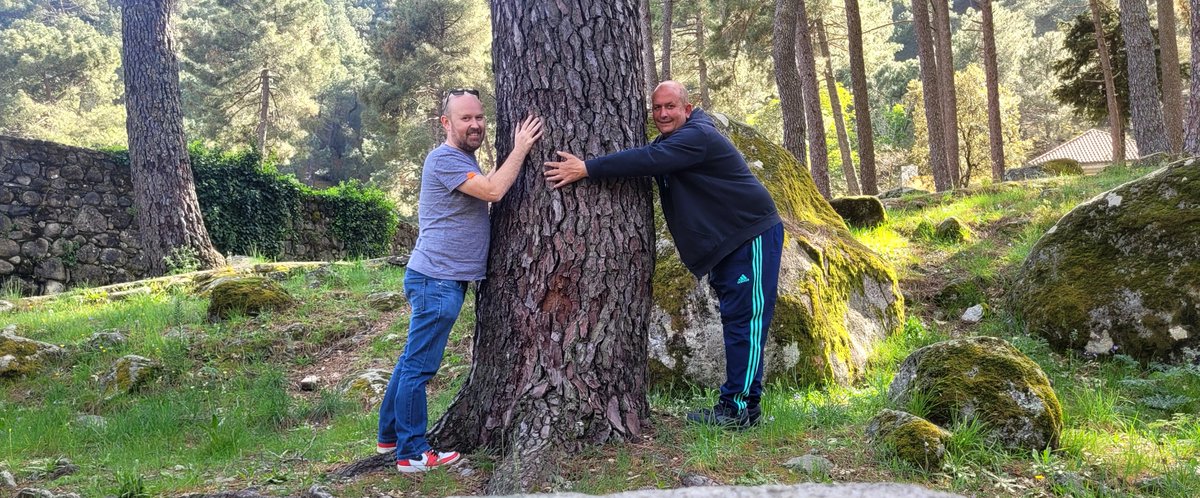 tornigardel's tweet photo. @aquilatierratve En Guisando (Ávila) con mi hermano Titi en la zona del "Risquillo" . Soy QUIQUE de Móstoles. Muchas gracias por vuestro programa que es el mas bonito de la tele. https://t.co/13Zag7BxW0