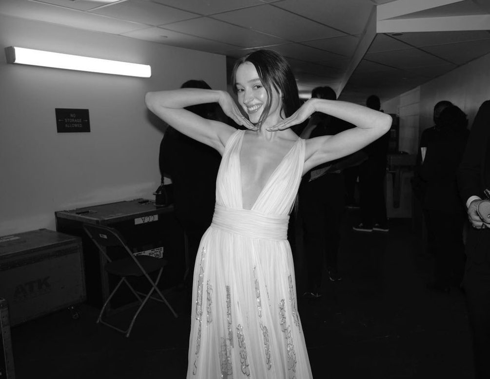 onlygoodwaves's tweet photo. HAPPY BIRTHDAY PHOEBE! Happy 29th! ❤️🎂

The sweetest, hardest worker and most humble person, may your path always be full of good things. You deserve everything and more. https://t.co/fYy1V8Rnqu