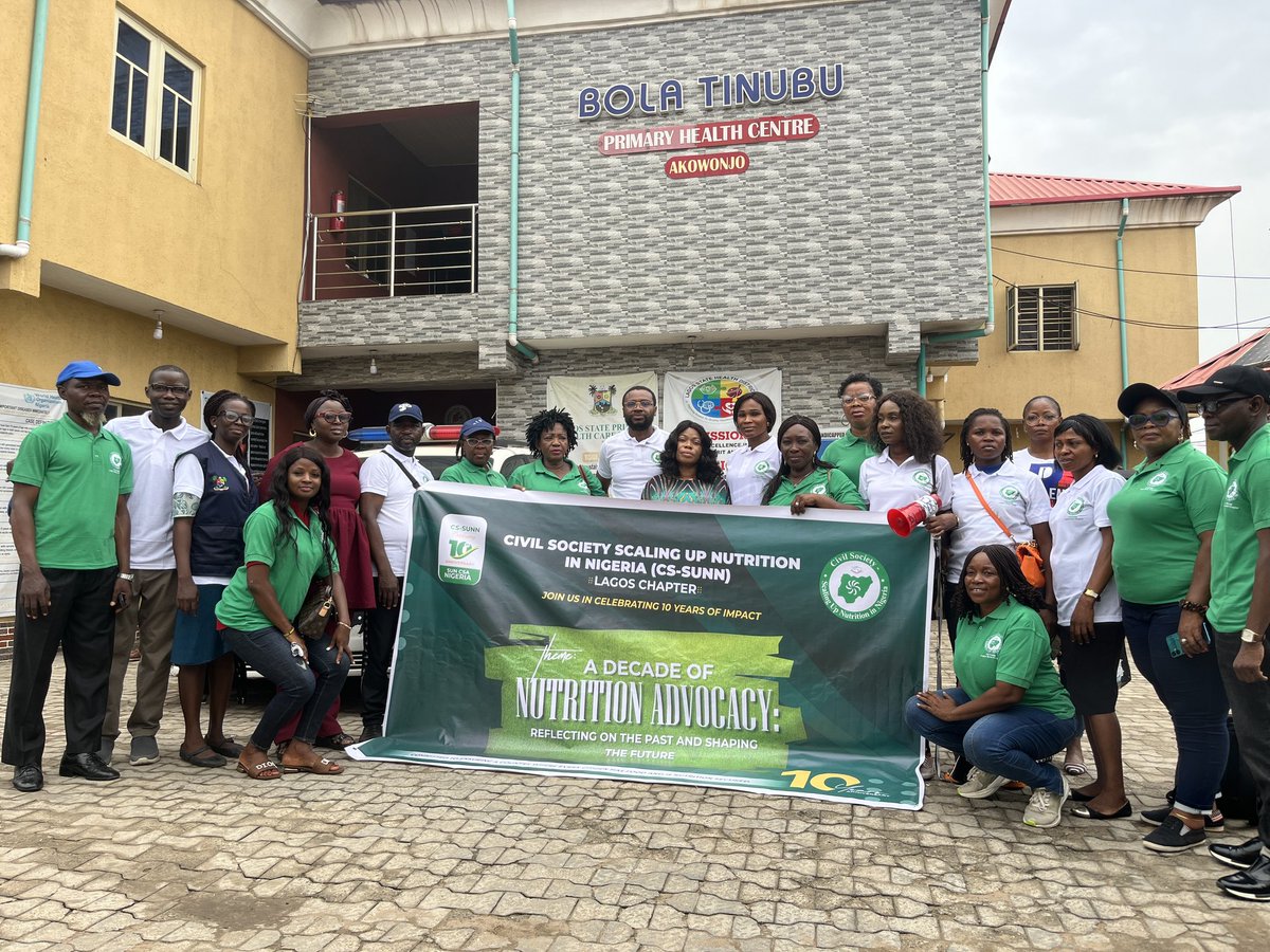 Cs_sunnLagos's tweet photo. After the Food Demonstration and Nutrition Education... we got set for our Nutrition walk with CS-SUNN members, Alimosho MOH & Team, and Representative from SCFN...... CS-SUNN@10 #cssunnat10 @CS_SUNN https://t.co/7Bf9fF9420
