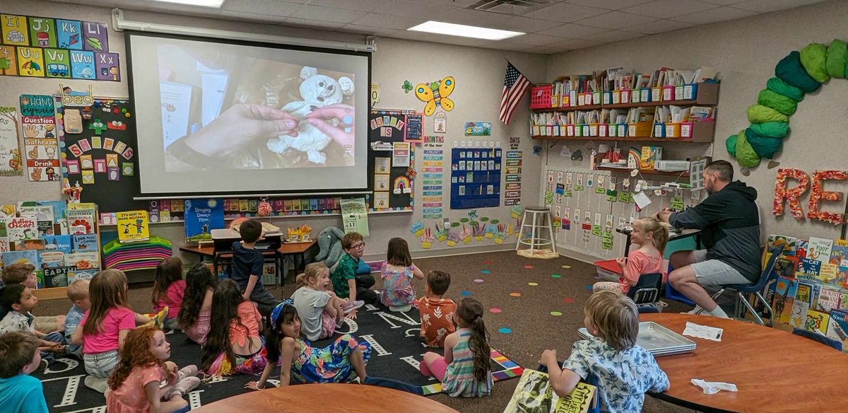 MrsSearlMPS's tweet photo. @RohwerE Kinder made Teddy Bear Bread🧸🥖to go along with our big book this week “Bread Comes to Life” 🤩 We loved learning the bread making process from the book &amp; connecting to real life with our own bread 🍞 Even Mr. Wessel @Rohwer_PE joined the fun! 🤩@MPSElemEd @MillardPS https://t.co/2tQtwoGwMg