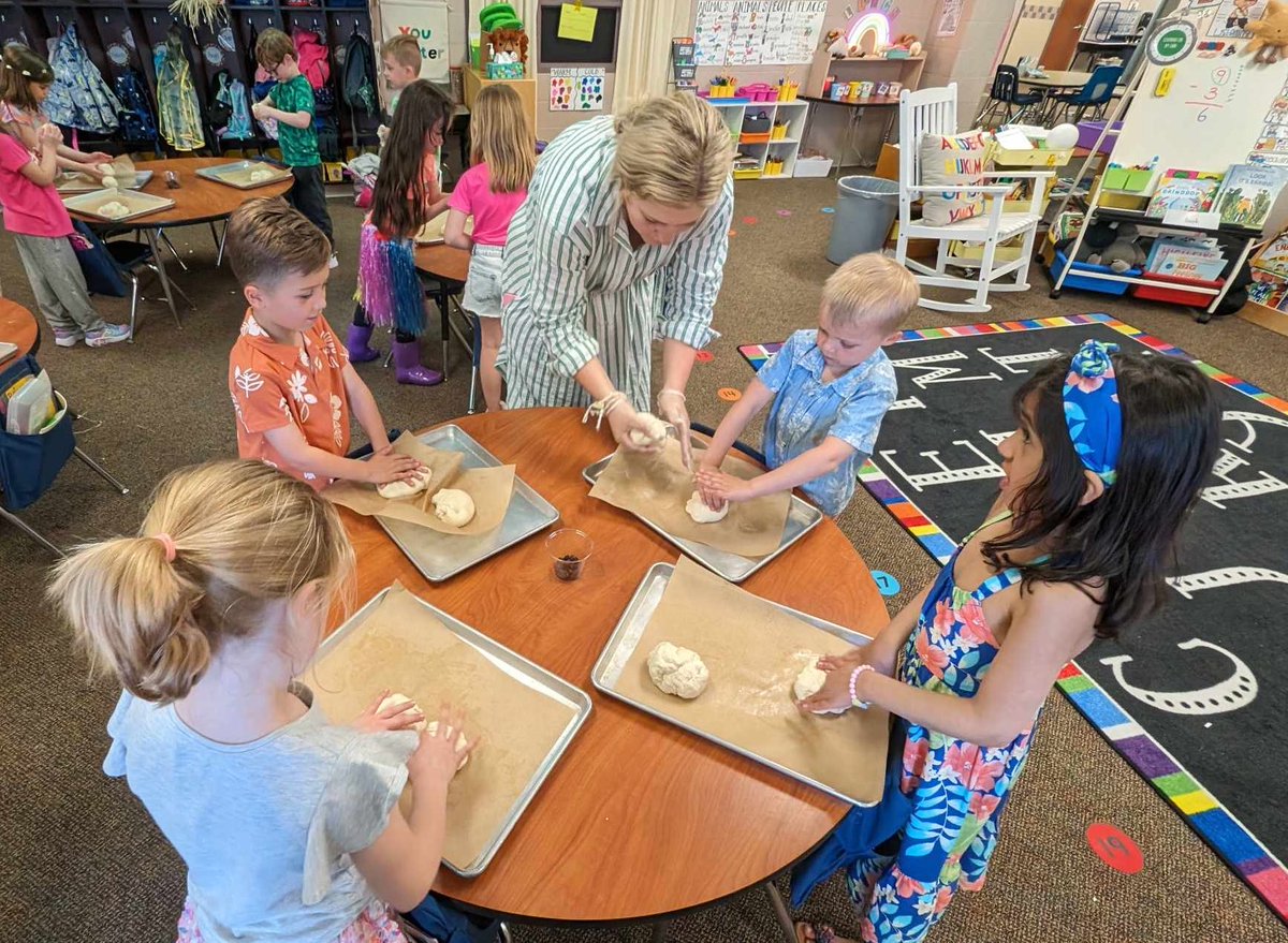 MrsSearlMPS's tweet photo. @RohwerE Kinder made Teddy Bear Bread🧸🥖to go along with our big book this week “Bread Comes to Life” 🤩 We loved learning the bread making process from the book &amp; connecting to real life with our own bread 🍞 Even Mr. Wessel @Rohwer_PE joined the fun! 🤩@MPSElemEd @MillardPS https://t.co/2tQtwoGwMg