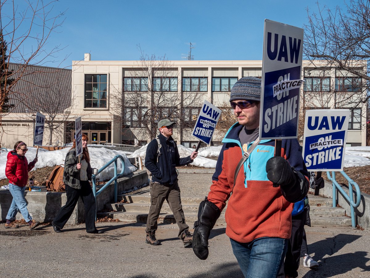 Yesterday, members of @agwa_uaw marched on campus to demand a fair contract from the University of Alaska. -Livable Wage -Healthcare Access -Voice on the Job Is that too much to ask for? NO! When the time comes, they are ready to SHUT IT DOWN! ✊ #1u #UAWStandUp