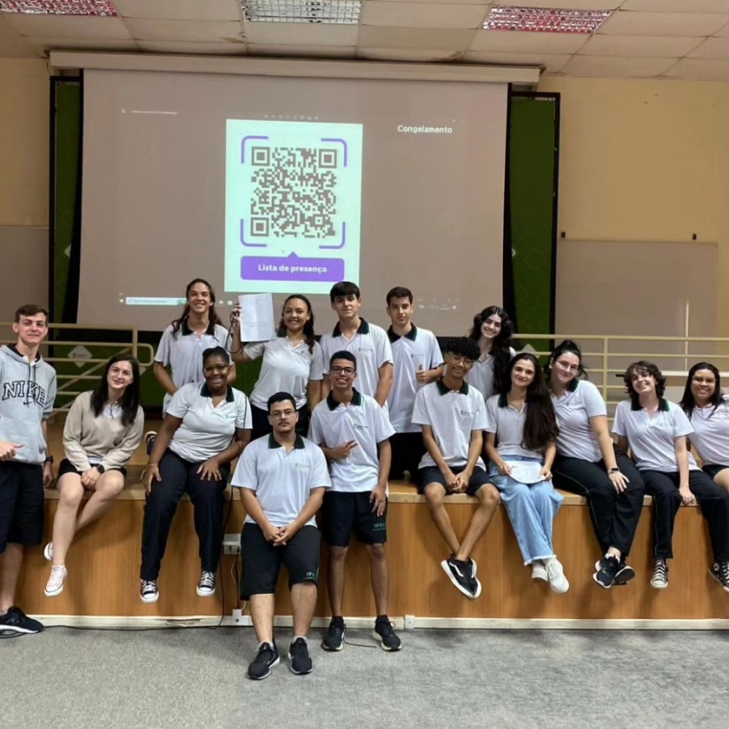 gremiormv's tweet photo. 📢 Hoje aconteceu a primeira assembleia geral de nosso Movimento Estudantil Rubens Maria Vago, no auditório de nosso campus!

Queremos agradecer a todos estudantes que estiveram presentes, e esperamos que este seja só o primeiro passo para o nosso grêmio! https://t.co/x4UwcU5NTM