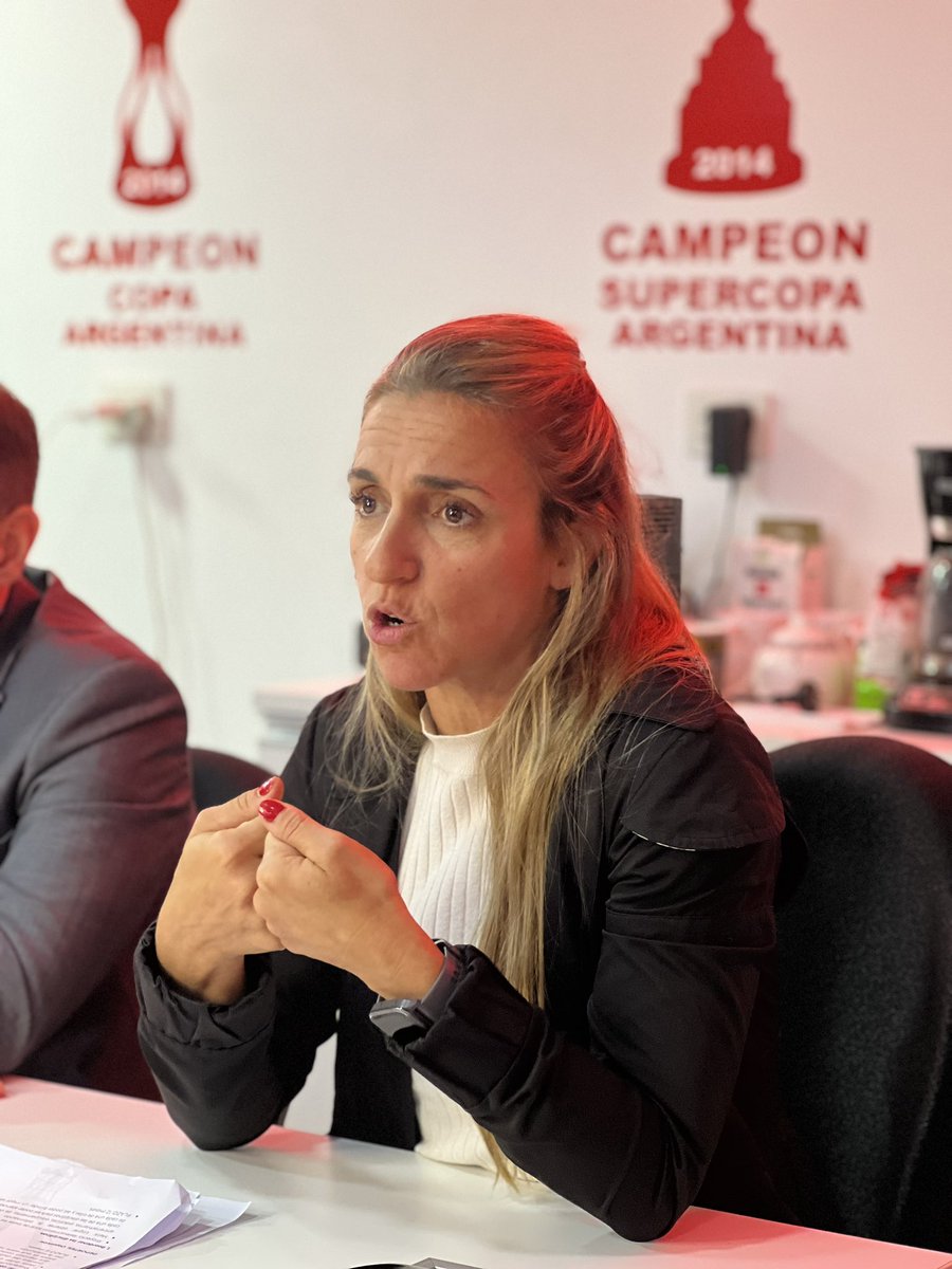 🎙️ “Queremos recuperar áreas que han sido desafectadas en el área del club, necesitamos equipos a la altura para que Huracán recupere su seriedad”.

<a href="/morenomanuela29/">Manuela Moreno</a>, en la reunión con socios y socias en nuestro espacio ubicado en Av. Caseros y Dean Funes.

Ante todo,