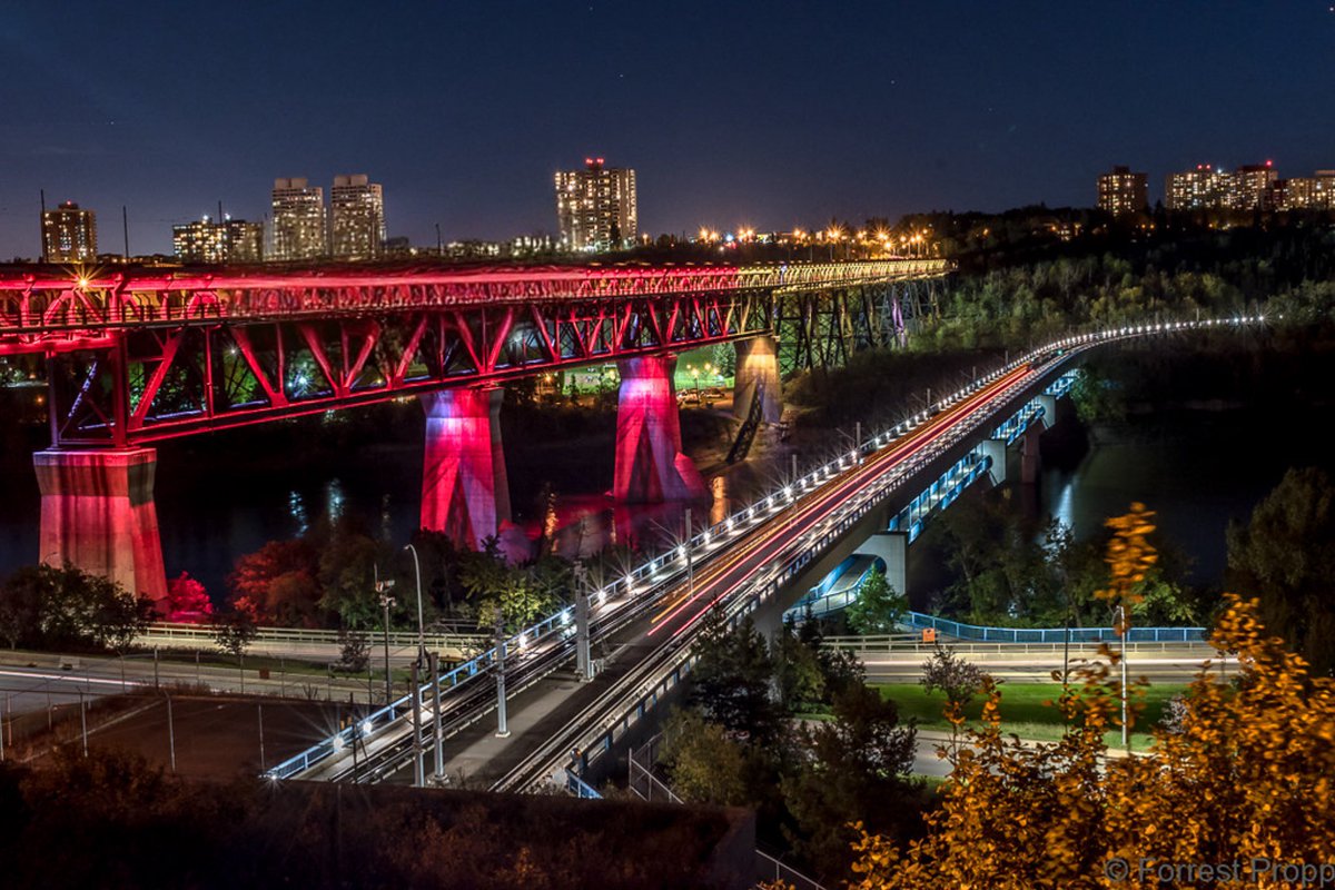 🗓April 16. 2024 
The #HighLevelBridge in #Edmonton #Alberta  will be lit in red and gold for the 116th Edmonton Music & Speech Arts Festival. @YegMusicFest #EMSAF #YegArts #YegMusic #YegEvents #Yeg 
💻EMSAF.ca