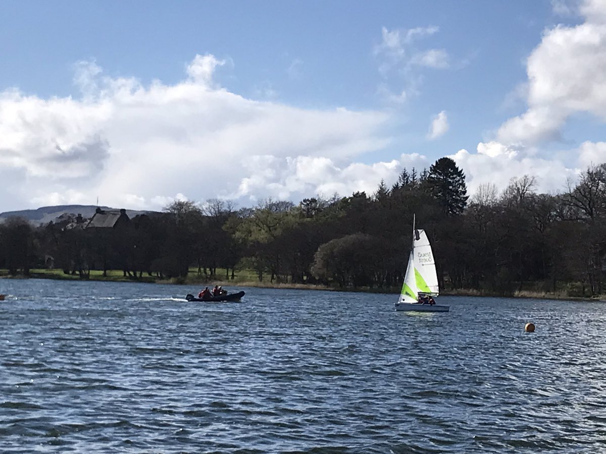 The sun was shining and the wind was well… windy for the start of our S3 Sailing program. Paddle races and quick thinking from our instructors gave pupils a chance to sail, have a go in the powerboat, learn the basic boat parts and get to grips with the Beaufort Scale ⛵️☀️💨