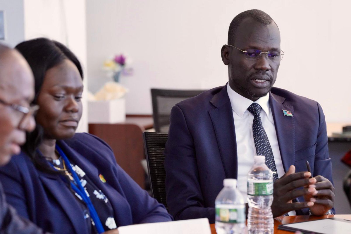 shokonoda's tweet photo. “Peace is a journey.”

I couldn’t agree more with these words from South Sudan’s Youth &amp; Sports Minister during discussion on building a resilient 🇸🇸.

The int’l community, must continue our support to 🇸🇸, which faces multiple crises thru its journey. 

Hope must be preserved. https://t.co/bpr4h9cJUP