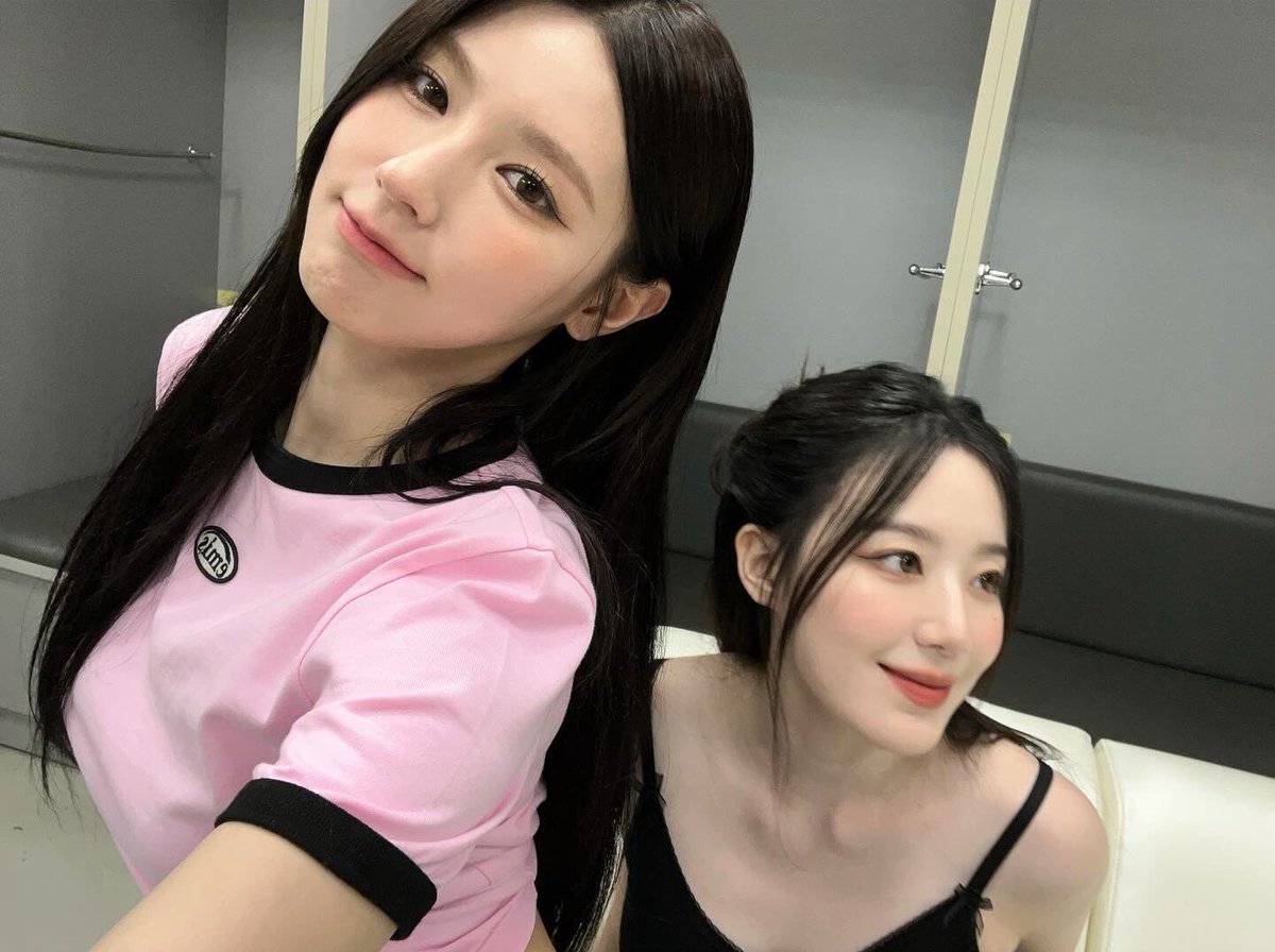 FranceMiYeon's tweet photo. ღ 14.04.24 | Instagram Update ღ

"TJ* du matin👯‍♀️💕( ≧ᴗ≦)(˘ᴗ˘๑)"

(*Je suppose que ça signifie Tom &amp; Jerry)

#MIYEON #미연 
#GIDLE #여자아이들 https://t.co/RR76DJKVeH