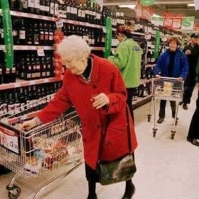 Mr Commonsense (@fopminui) on Twitter photo <a href="/fasc1nate/">Fascinating</a> Checking out at the store, the young cashier suggested to the older woman, that she should bring her own grocery bags because plastic
bags weren't good for the environment.
The woman apologized and explained, "We didn't have this green thing back in my earlier days." The young <a href="/fasc1nate/">Fascinating</a> Checking out at the store, the young cashier suggested to the older woman, that she should bring her own grocery bags because plastic
bags weren't good for the environment.
The woman apologized and explained, "We didn't have this green thing back in my earlier days." The young