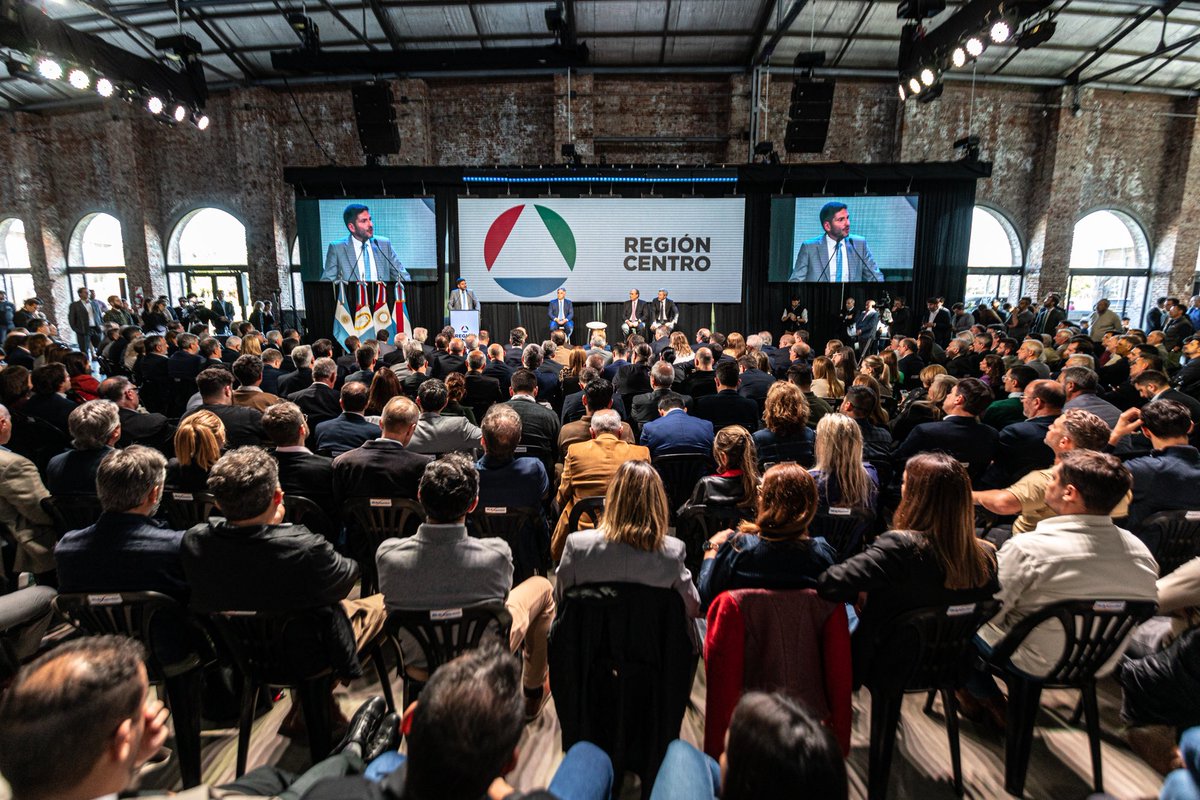 La región centro es la expresión política de tres provincias que tienen en común no solo su historia sino también una visión federal de la Argentina 🇦🇷

Hoy <a href="/maxipullaro/">Maximiliano Pullaro</a> asumió el liderazgo y vamos a acompañarlo para, desde acá, poder aportar al debate sobre el país que queremos.
