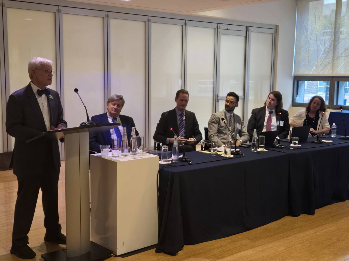 @@repblumenauer speaks to home care and hospice advocates at NAHC's policy briefing. He urges them to make their voices heard on Capitol Hill tomorrow. They will! Thanks for being a champion, Rep. Blumenauer!