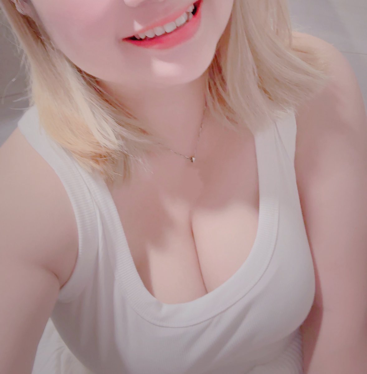 早安❤️

#感冒好4成的頭暈腦脹早晨 https://t.co/hULcq97k3O