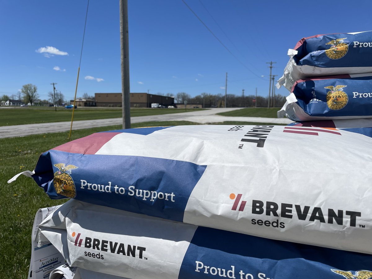 National blue and corn gold looks good on us. 
 
Seed deliveries for our Turn the Bag Blue &amp; Gold program with <a href="/NationalFFA/">National FFA</a> are making their way across the Corn Belt!