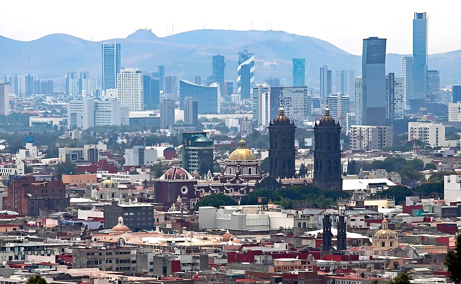 joanborbolla1's tweet image. Hoy celebramos el cumpleaños #493 de nuestra hermosisisísima ciudad de #Puebla493 
Viene lo mejor!
#VieneLoMejor