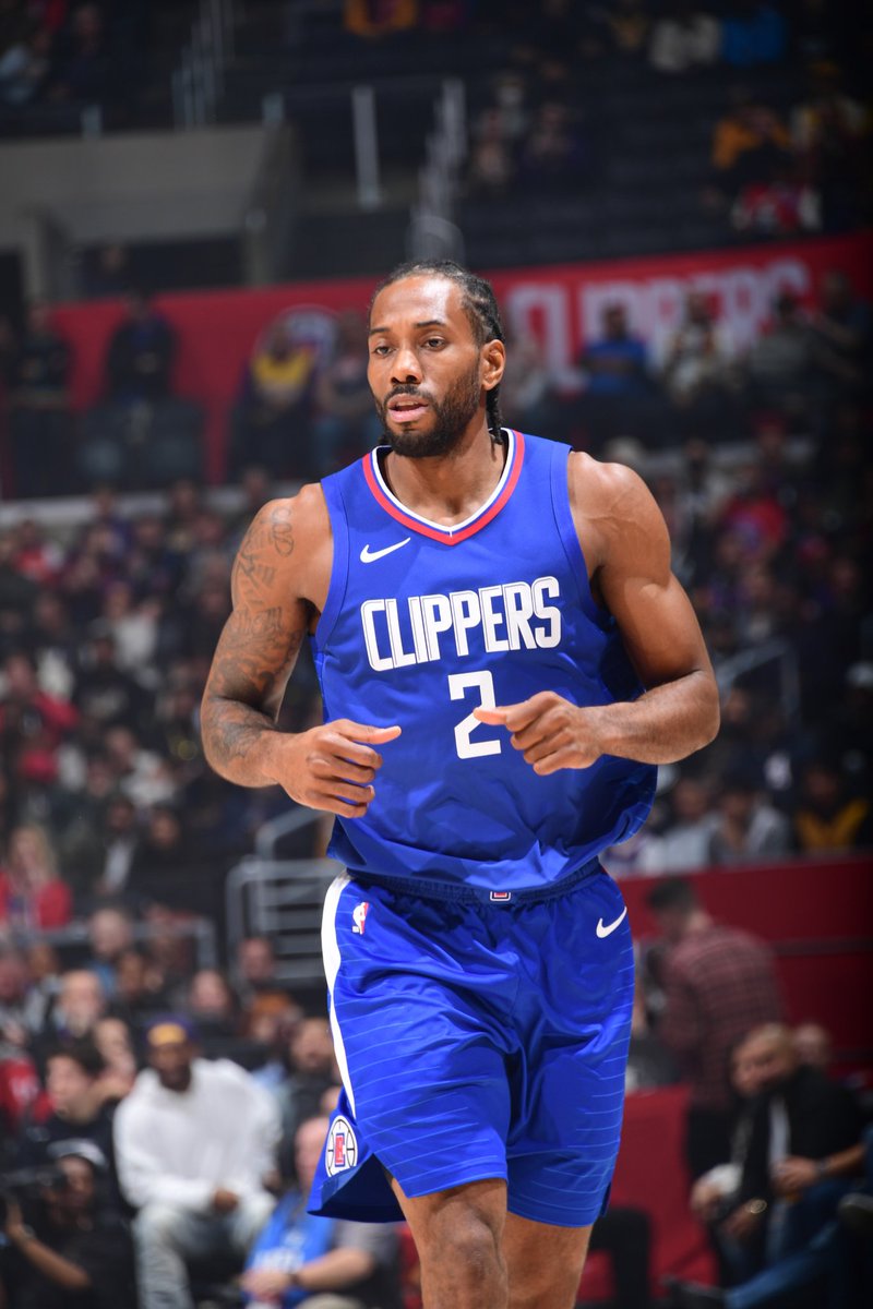 NBAdoPovo's tweet photo. ACONTECEU

Definido os 12 jogadores que vão disputar as olimpíadas pela Seleção dos Estados Unidos 

LeBron James
Stephen Curry
Kevin Durant
Joel Embiid
Jayson Tatum
Kawhi Leonard 
Devin Booker
Jrue Holiday
Anthony Davis
Anthony Edwards
Bam Adebayo
Tyrese Haliburton

Kawhi ficou com a última vaga