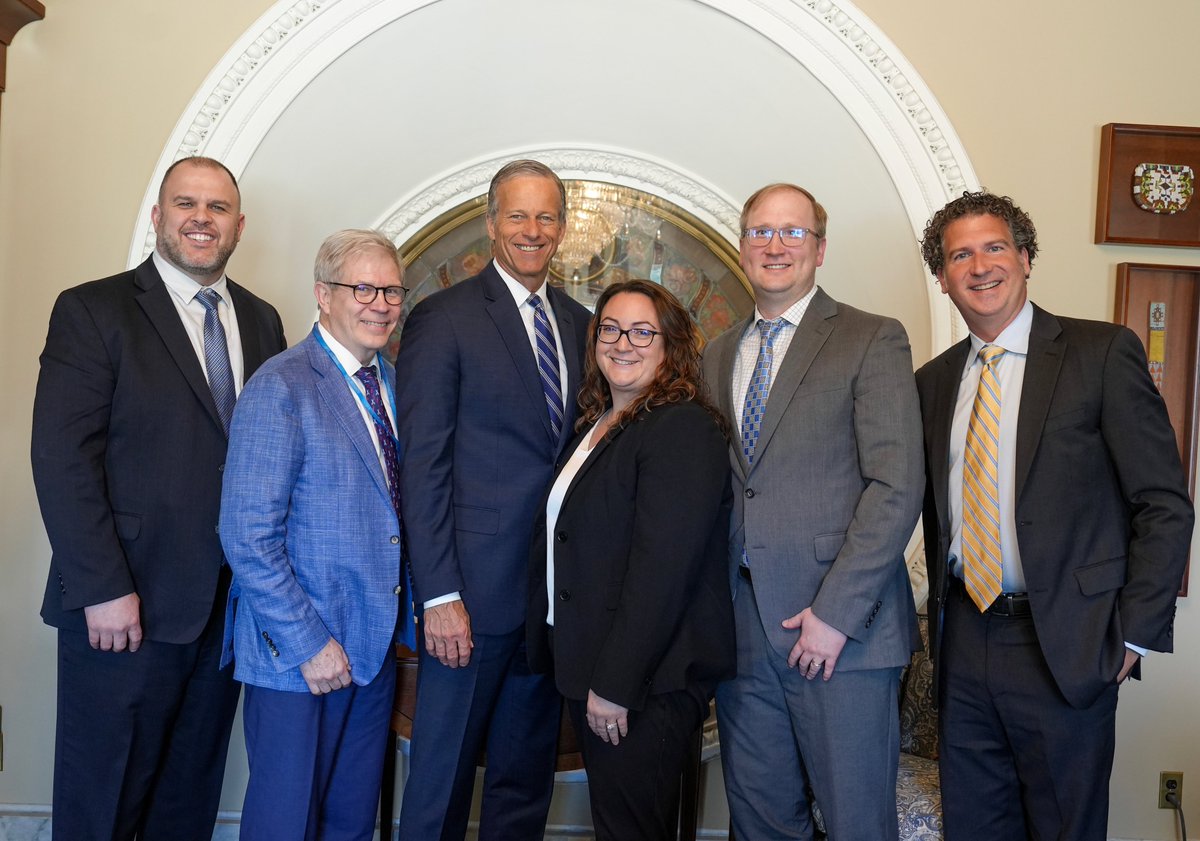 Met with S.D. members of @AmCollSurgeons to discuss important health care issues affecting South Dakota’s rural communities.