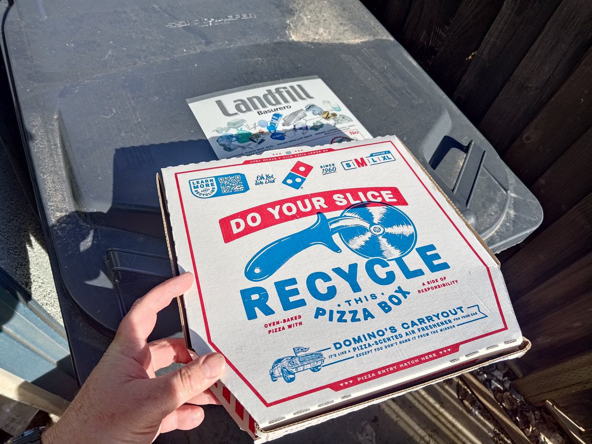 AnswerBird's tweet photo. @dominos don't you know us in California can't recycle pizza boxes with pizza grease in them!! Has to go in our landfill boxes. I mean really are you trying to get people fined? #dominos #pizza #fail https://t.co/QWZwf3xzof