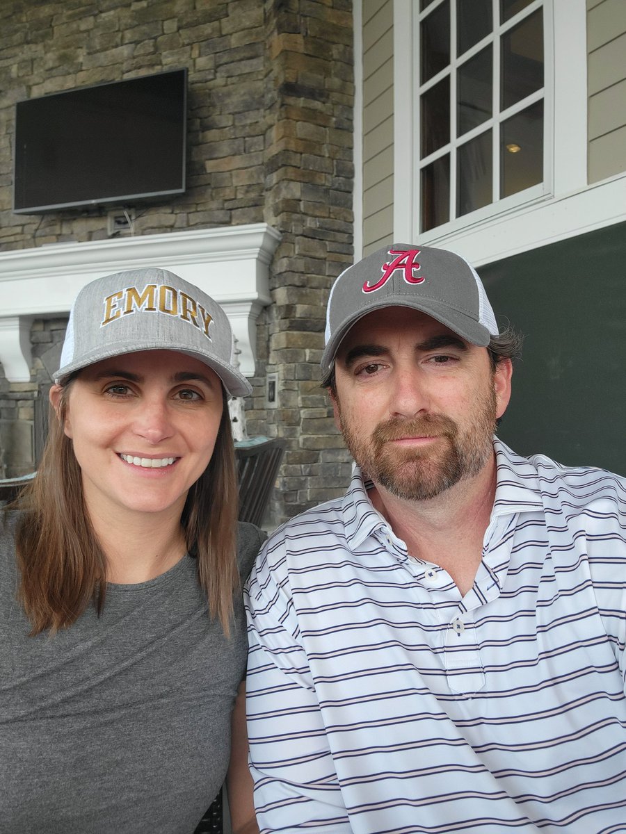 House divided. You know that @EmoryUniversity & @UofAlabama rivalry runs deep.