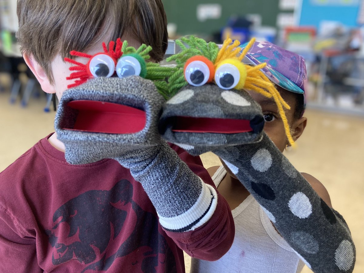 #STEM Grade 1 Buddies 🧦creating their sock puppets for their short Kindness skits! McMurrich will be hosting a Kindness Showcase Evening > all kinds of Kindness work that we have been working on in our school/classes. We will be ready 🤩 along with our Kindness videos! @tdsb