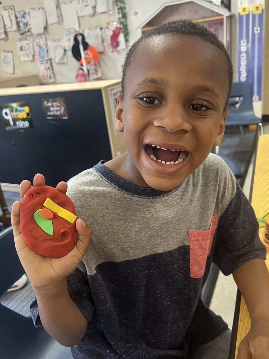 CougarCubsPS's tweet photo. Building an Insect! 🐞 #bugweek https://t.co/OYUFmvA7OS