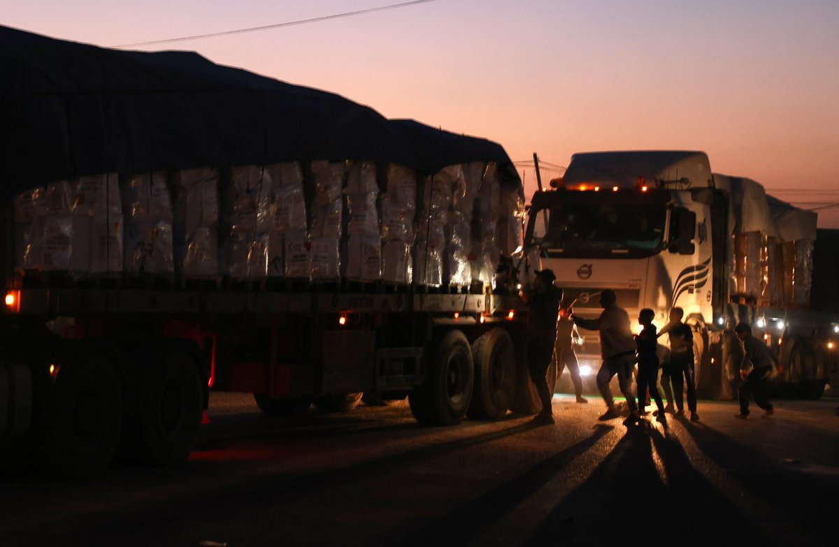 'Australia needs to stand on the right side of history, the side that upholds rather than undermines international humanitarian law.' @JenniferT_MSF discusses the horror facing those in #Gaza in the wake of six months of fighting. msfa.me/43W0blD