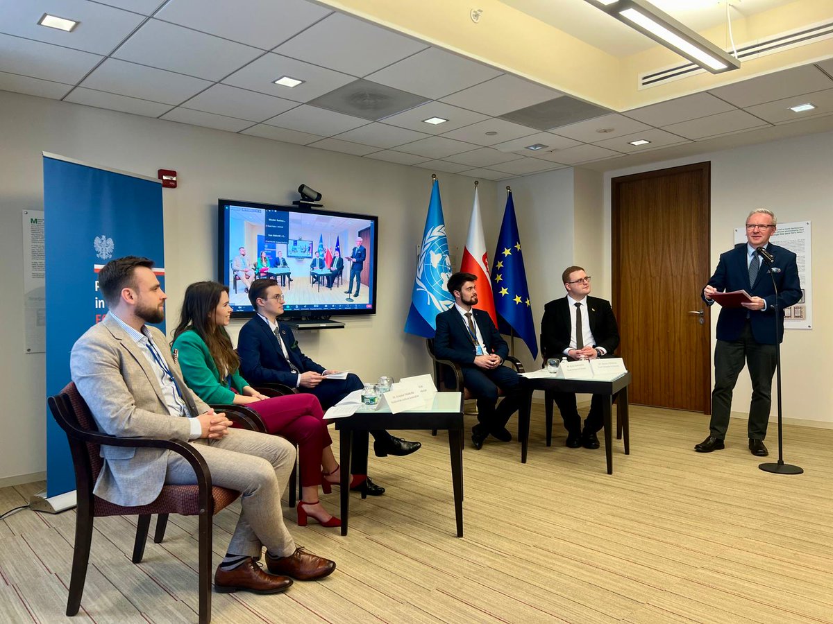 PLinUN's tweet photo. During the ECOSOC Youth Forum, we hosted a side event on European Youth Capital - the title awarded last year to Lublin, Poland 🇵🇱.

Representatives from this vibrant city engaged in the @UN 🇺🇳 discussion about youth initiatives driving sustainable and innovative urban solutions. https://t.co/7hbcONffFq