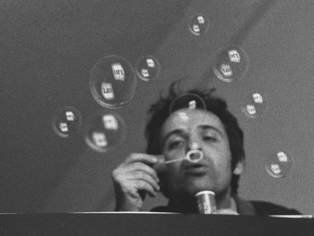 Géza Perneczky Conceptual photography, Art Bubbles (n. 1), 1972.