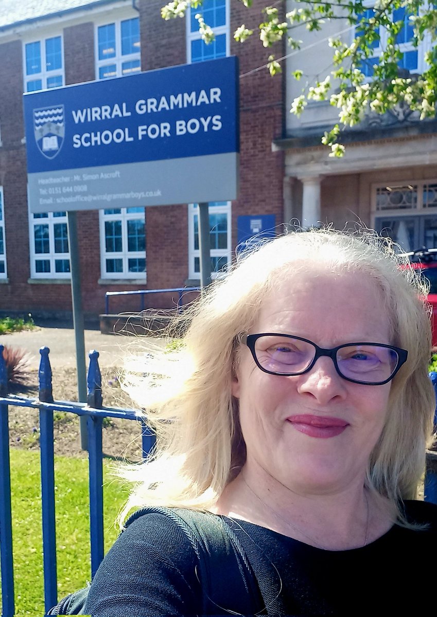 Second school visit of the day @WGSB @WGSBSixthForm to speak with Year 13 pupils. Wonderful audience, with some excellent questions asked. Sharing my experiences from 33 years living with HIV. Huge thanks to Mrs Wilson for inviting me back for third consecutive year.