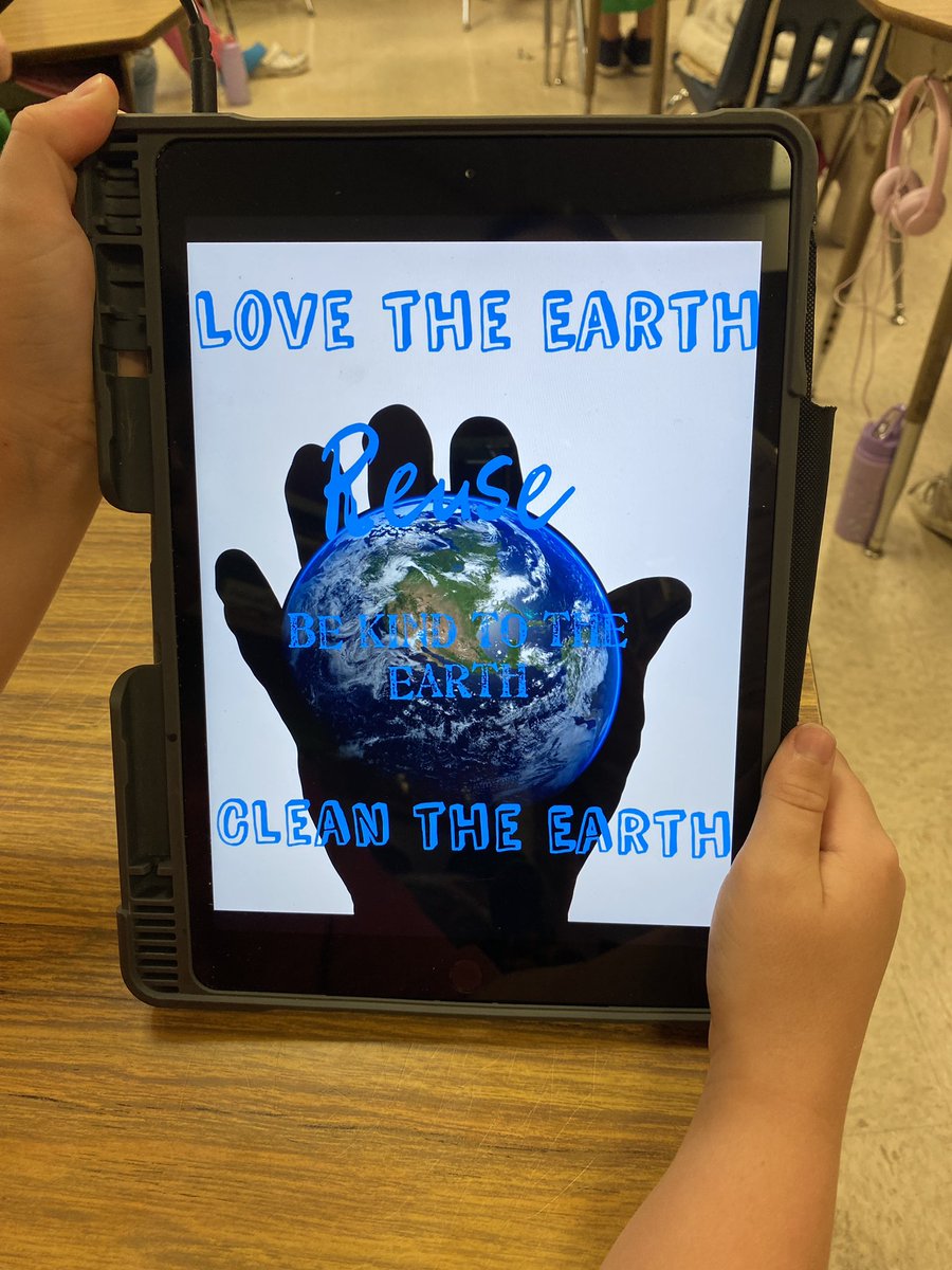 Never stop learning from others! Mrs. McCaslin’s Second graders from @altruriatigers_ showed me how to create curved text with @PicCollage EDU 🤯❤️ Did you know you could do that in #piccollageedu ? #edtechcoach