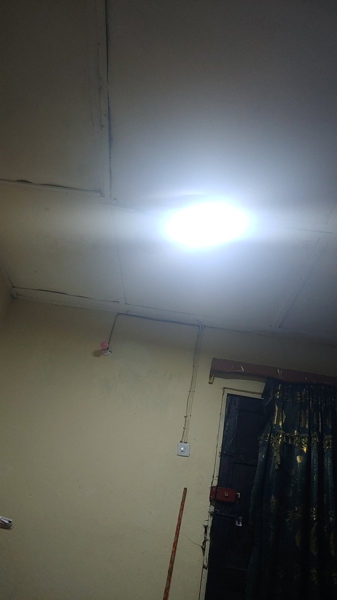 StevenLebbie1's tweet photo. Presently For #Kono District electricity is constant throughout and I can remember when last we had a blackout. https://t.co/U5ZcsBntVO