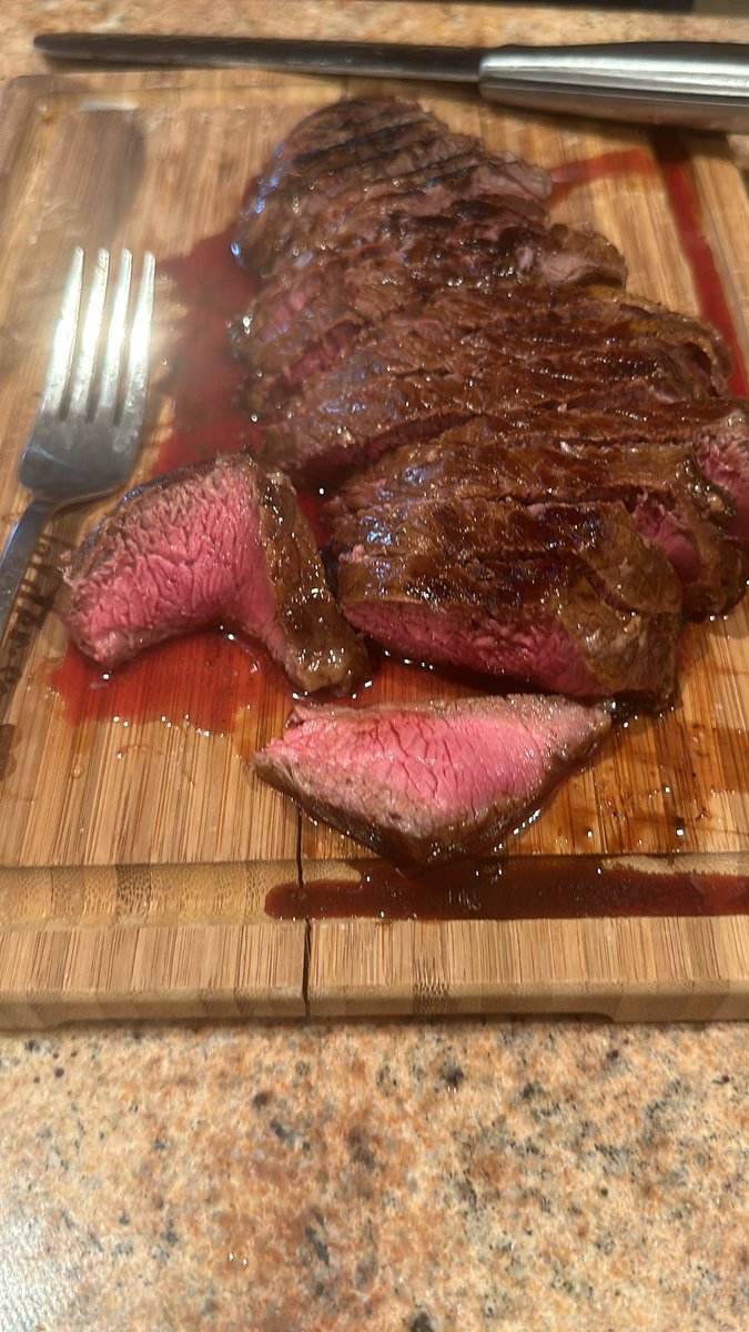 Henry Hot Sauce tweet media