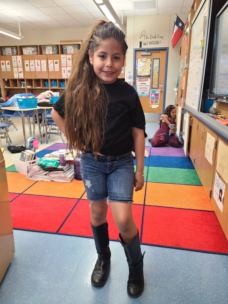 🖤🖤🖤
#AVCato #CISDleadingtheway <a href="/CastleberryISD/">Castleberry ISD</a>