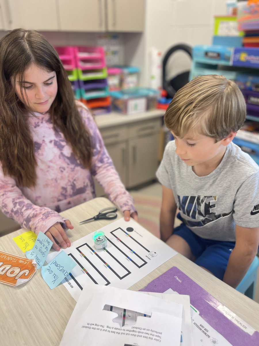 Ms. Sara Spain tweet media